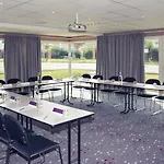 Mercure Lyon Est Hotel 4*