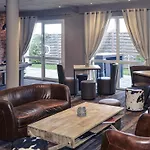 Mercure Lyon Est 4* Chaponnay