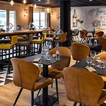 Mercure Lyon Est Шапоне