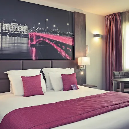 מלון Mercure Lyon Est
