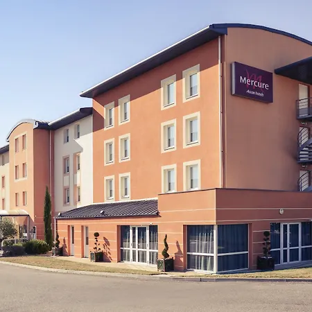 Mercure Lyon Est מלון שאפונה