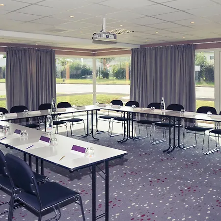 Mercure Lyon Est Hotel 4*