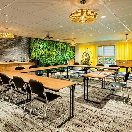 Mercure Lyon Est Hotel