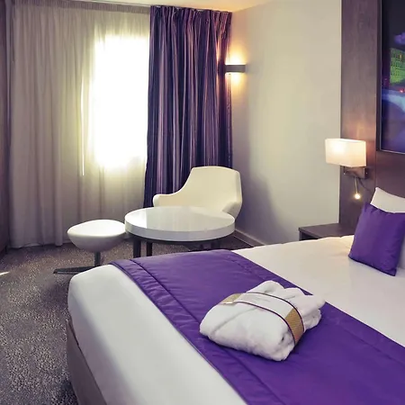 מלון Mercure Lyon Est שאפונה