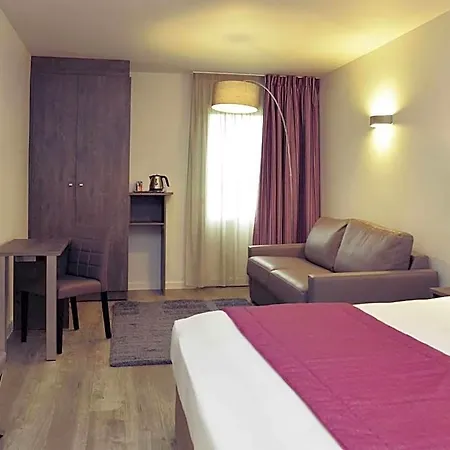 Mercure Lyon Est 4*