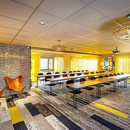 Mercure Lyon Est 4*